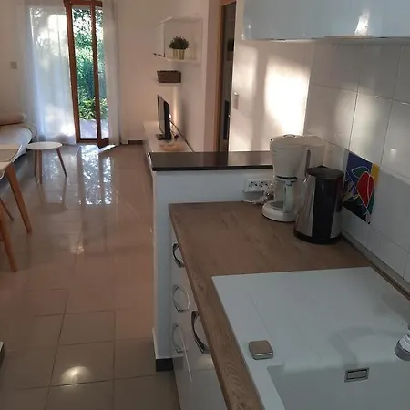Apartment Apartments With Parking Space Presika, Labin - 7390 *