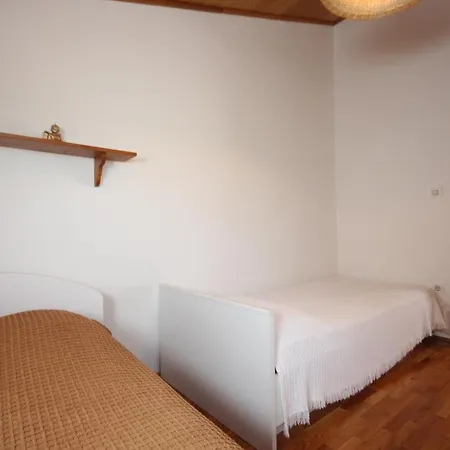 Apartment Apartments With Parking Space Presika, Labin - 7390